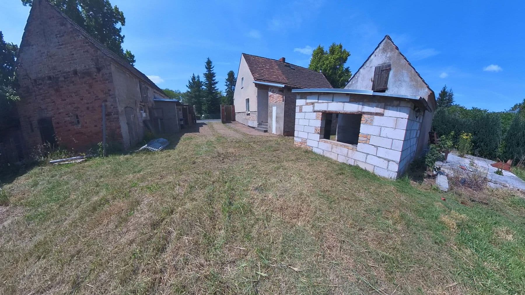 Prodej domu 93 m², pozemek 1.012 m², Briesniger Hauptstr. 28, Forst (Lausitz) - Baršć, Braniborsko Prodej domu 93 m², pozemek 1.012 m², Briesniger Hauptstr. 28, Forst (Lausitz) - Baršć, Braniborsko