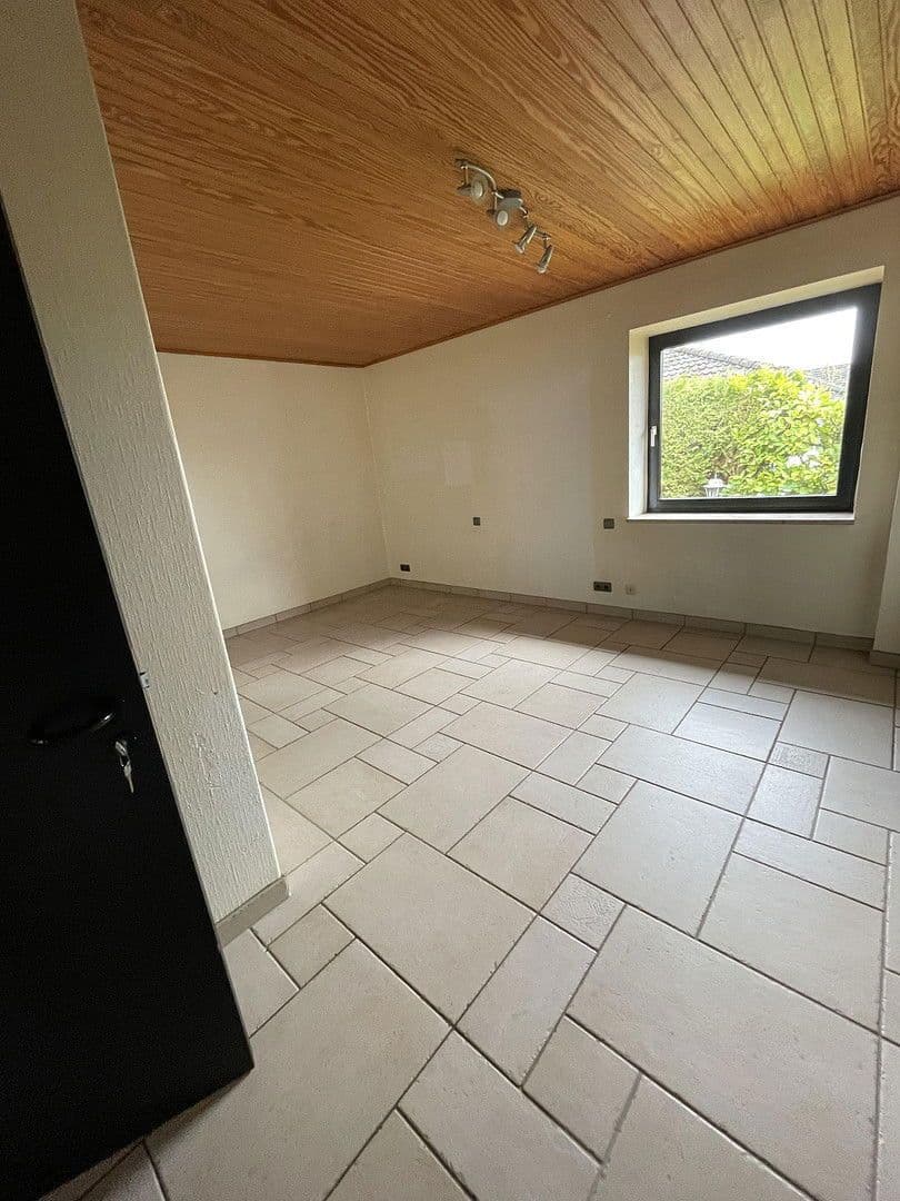 Prodej domu 202 m², pozemek 1.296 m², Šlesvik, Šlesvicko-Holštýnsko Prodej domu 202 m², pozemek 1.296 m², Šlesvik, Šlesvicko-Holštýnsko