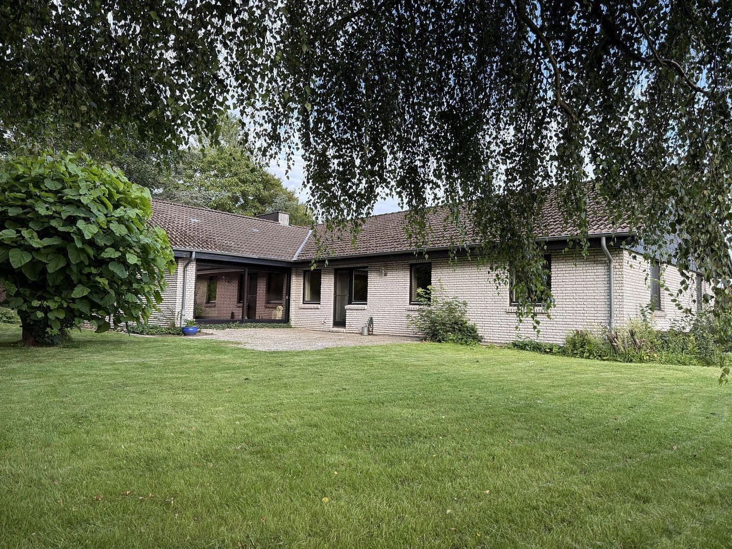 Prodej domu 202 m², pozemek 1.296 m², Šlesvik, Šlesvicko-Holštýnsko Prodej domu 202 m², pozemek 1.296 m², Šlesvik, Šlesvicko-Holštýnsko