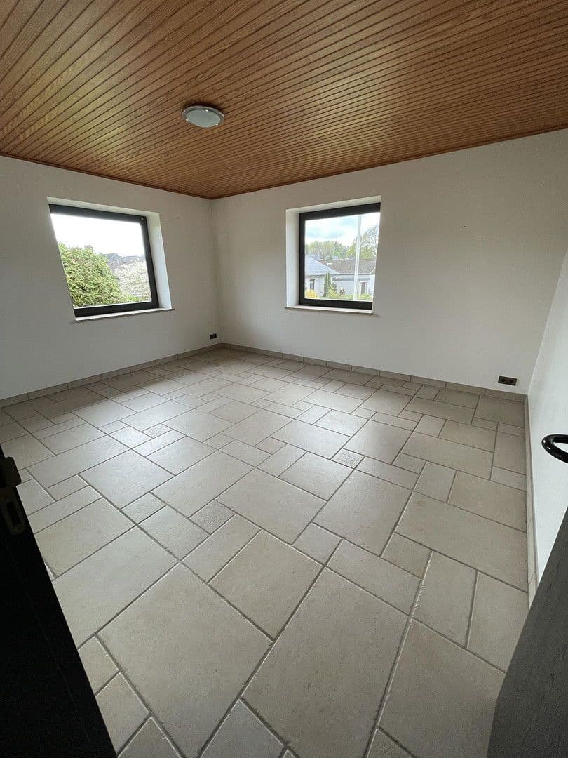 Prodej domu 202 m², pozemek 1.296 m², Šlesvik, Šlesvicko-Holštýnsko Prodej domu 202 m², pozemek 1.296 m², Šlesvik, Šlesvicko-Holštýnsko