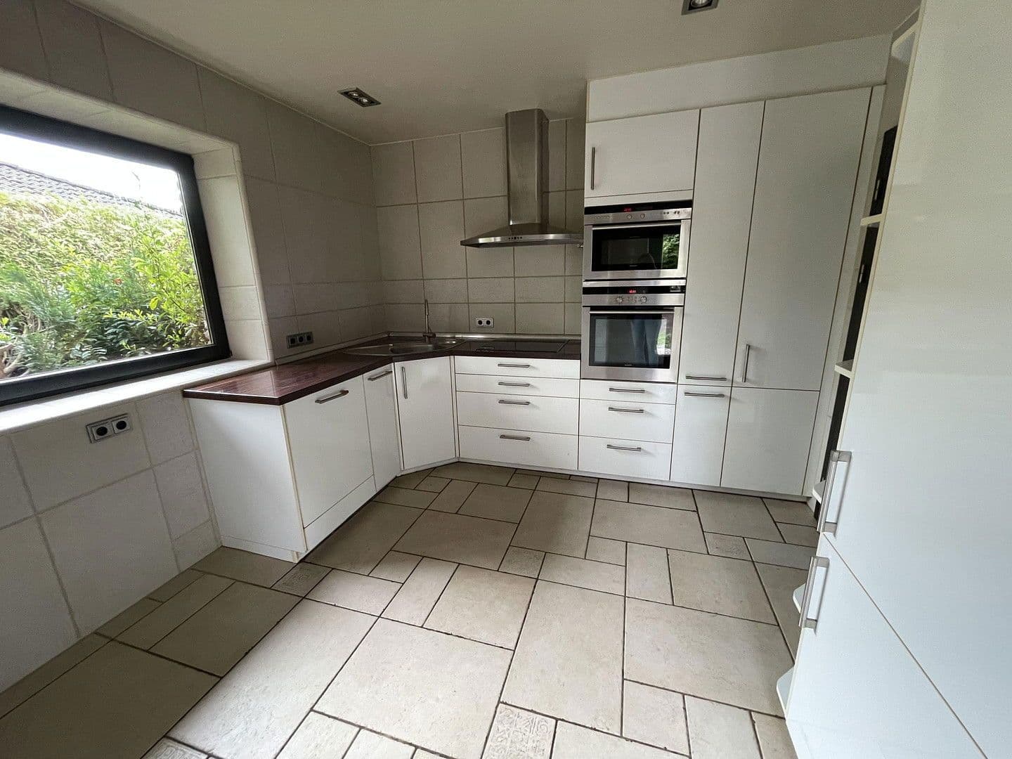 Prodej domu 202 m², pozemek 1.296 m², Šlesvik, Šlesvicko-Holštýnsko Prodej domu 202 m², pozemek 1.296 m², Šlesvik, Šlesvicko-Holštýnsko