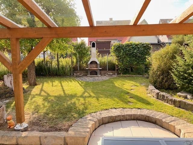 Prodej domu 217 m², pozemek 596 m², Moringen, Dolní Sasko Prodej domu 217 m², pozemek 596 m², Moringen, Dolní Sasko