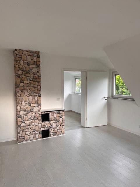 Prodej domu 217 m², pozemek 596 m², Moringen, Dolní Sasko Prodej domu 217 m², pozemek 596 m², Moringen, Dolní Sasko