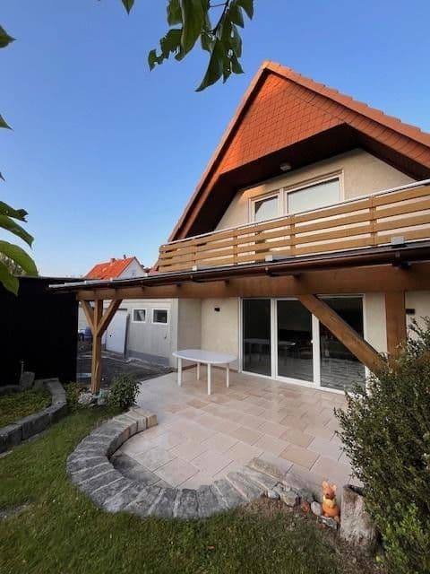 Prodej domu 217 m², pozemek 596 m², Moringen, Dolní Sasko Prodej domu 217 m², pozemek 596 m², Moringen, Dolní Sasko