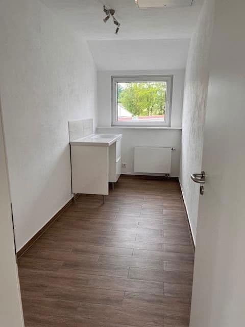 Prodej domu 217 m², pozemek 596 m², Moringen, Dolní Sasko Prodej domu 217 m², pozemek 596 m², Moringen, Dolní Sasko