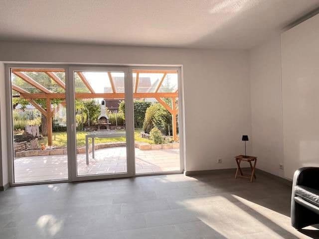 Prodej domu 217 m², pozemek 596 m², Moringen, Dolní Sasko Prodej domu 217 m², pozemek 596 m², Moringen, Dolní Sasko