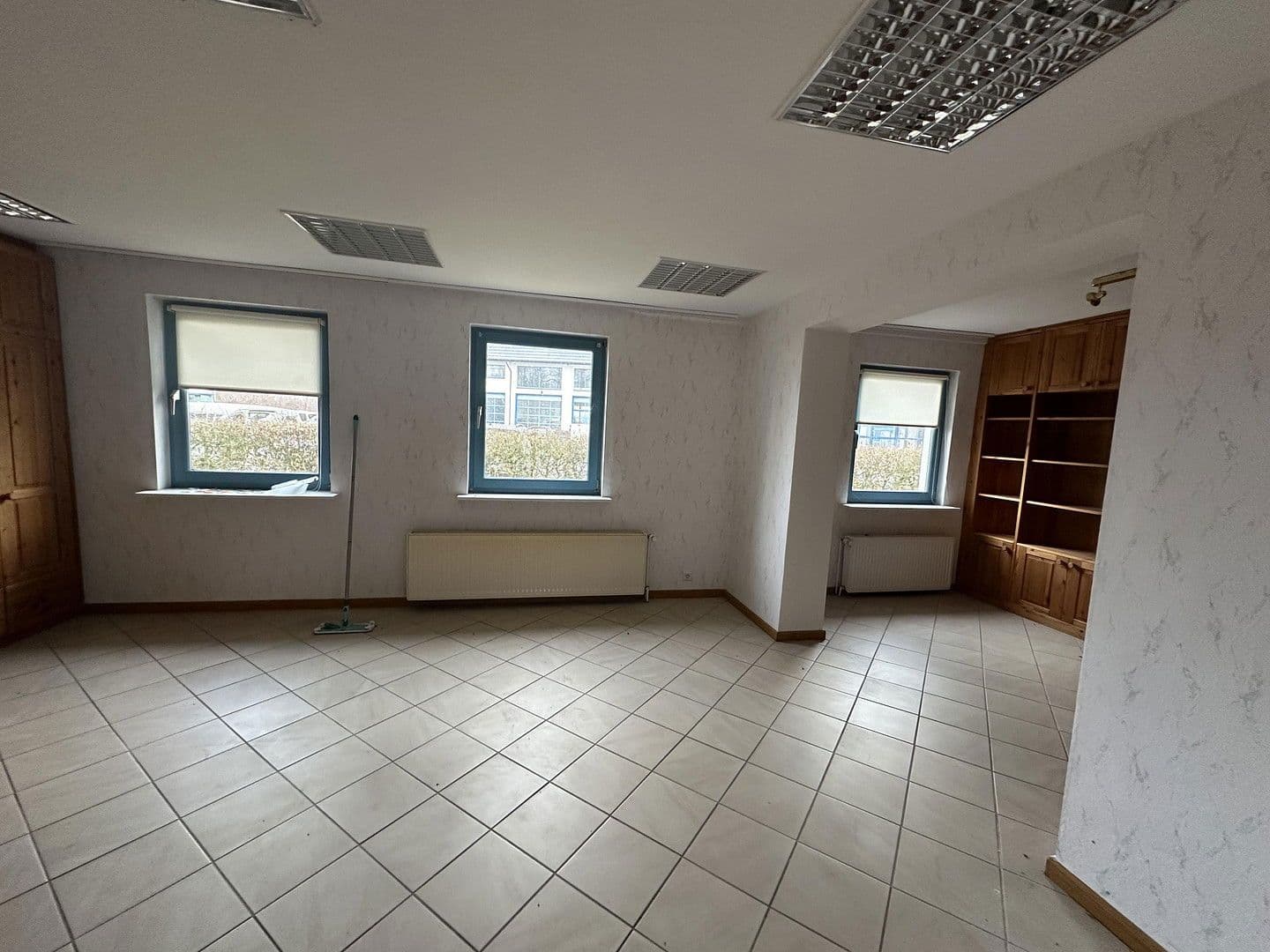 Pronájem domu 220 m², pozemek 1.500 m², Hauptstraße 38, Rom, Mecklenburg-Vorpommern Pronájem domu 220 m², pozemek 1.500 m², Hauptstraße 38, Rom, Mecklenburg-Vorpommern