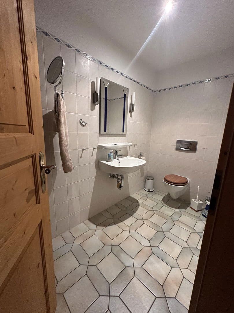 Pronájem domu 220 m², pozemek 1.500 m², Hauptstraße 38, Rom, Mecklenburg-Vorpommern Pronájem domu 220 m², pozemek 1.500 m², Hauptstraße 38, Rom, Mecklenburg-Vorpommern