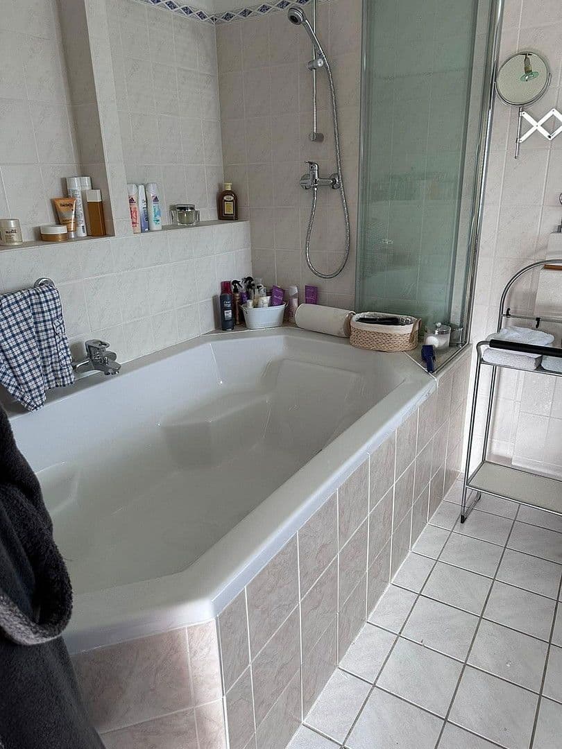 Pronájem domu 220 m², pozemek 1.500 m², Hauptstraße 38, Rom, Mecklenburg-Vorpommern Pronájem domu 220 m², pozemek 1.500 m², Hauptstraße 38, Rom, Mecklenburg-Vorpommern