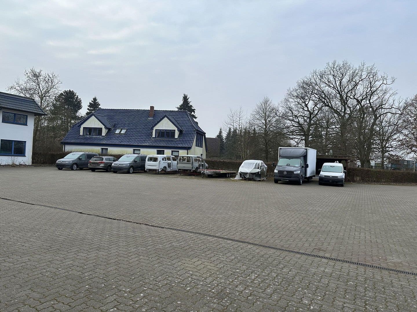 Pronájem domu 220 m², pozemek 1.500 m², Hauptstraße 38, Rom, Mecklenburg-Vorpommern Pronájem domu 220 m², pozemek 1.500 m², Hauptstraße 38, Rom, Mecklenburg-Vorpommern