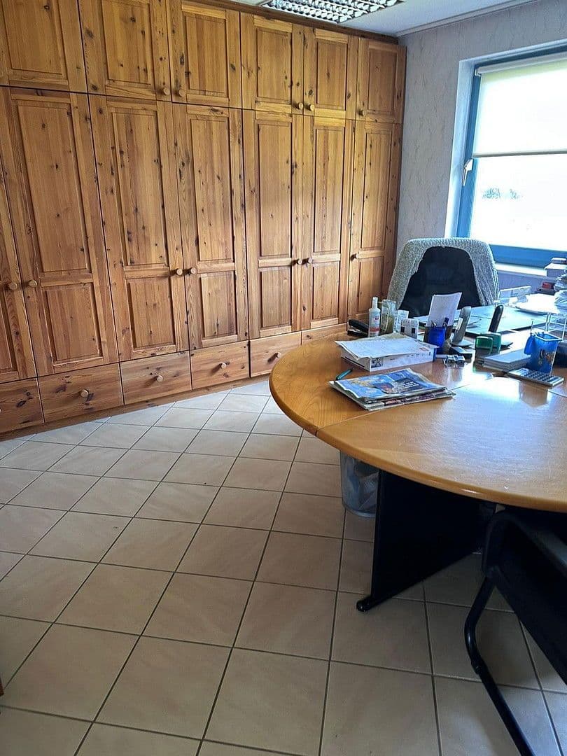 Pronájem domu 220 m², pozemek 1.500 m², Hauptstraße 38, Rom, Mecklenburg-Vorpommern Pronájem domu 220 m², pozemek 1.500 m², Hauptstraße 38, Rom, Mecklenburg-Vorpommern