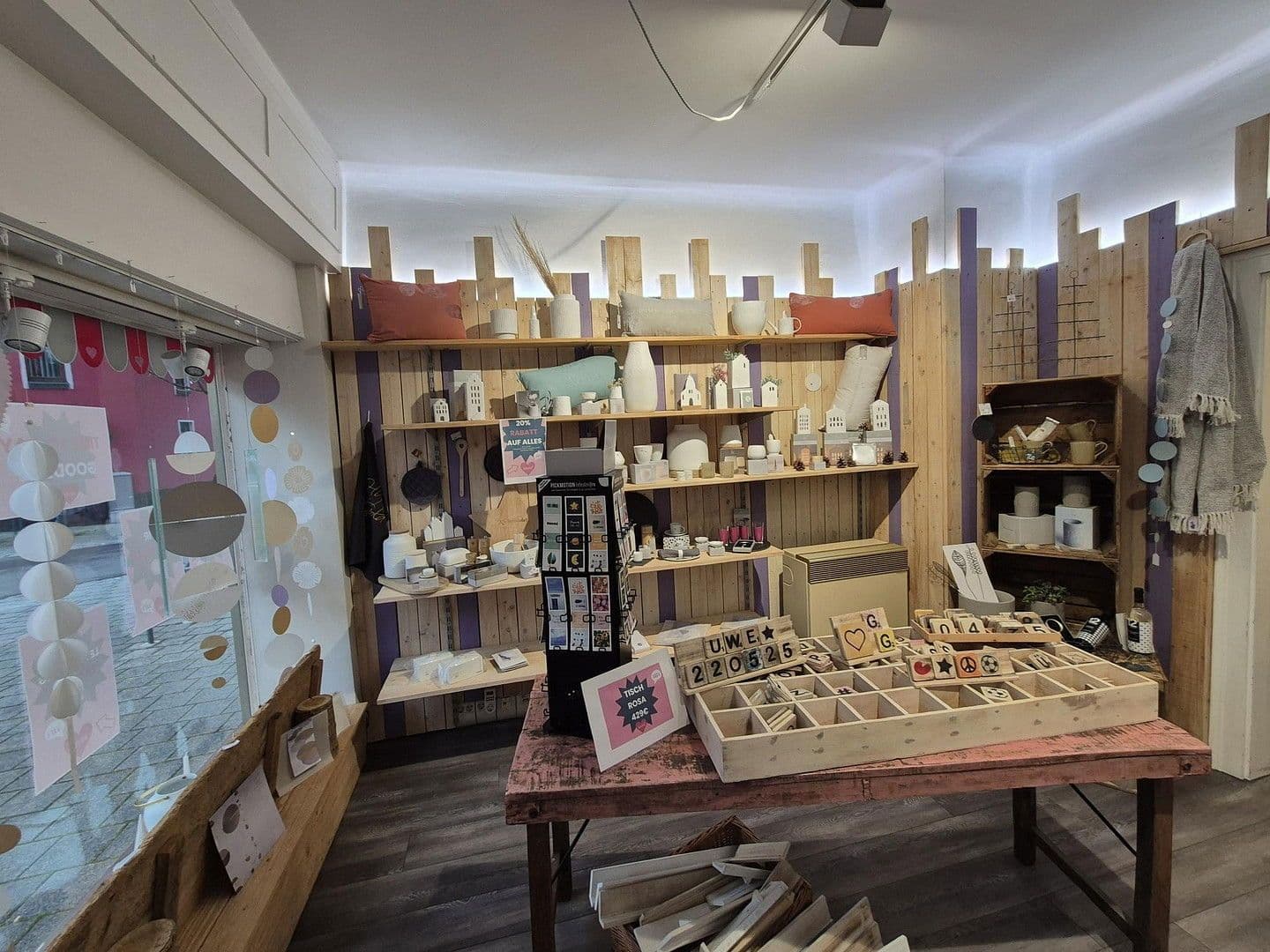 Pronájem nebytového prostoru 35 m², Staigerstr. 21, Stuttgart, Bádensko-Württembersko Pronájem nebytového prostoru 35 m², Staigerstr. 21, Stuttgart, Bádensko-Württembersko