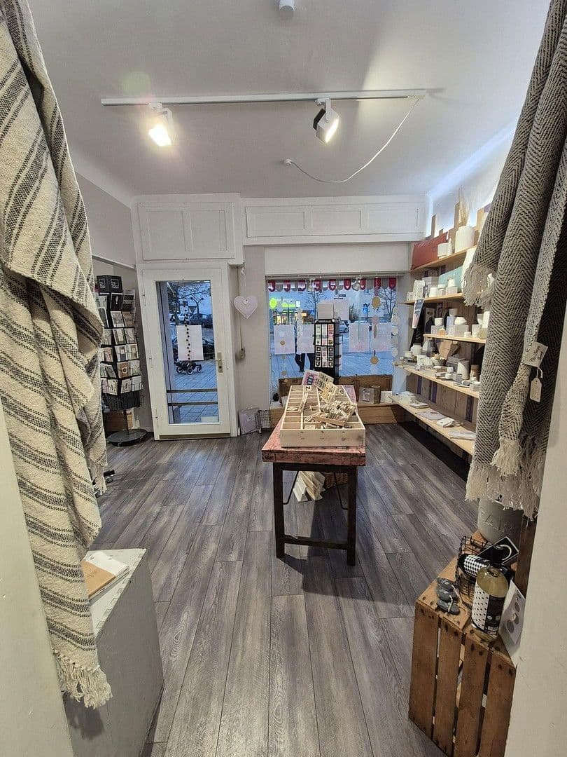 Pronájem nebytového prostoru 35 m², Staigerstr. 21, Stuttgart, Bádensko-Württembersko Pronájem nebytového prostoru 35 m², Staigerstr. 21, Stuttgart, Bádensko-Württembersko