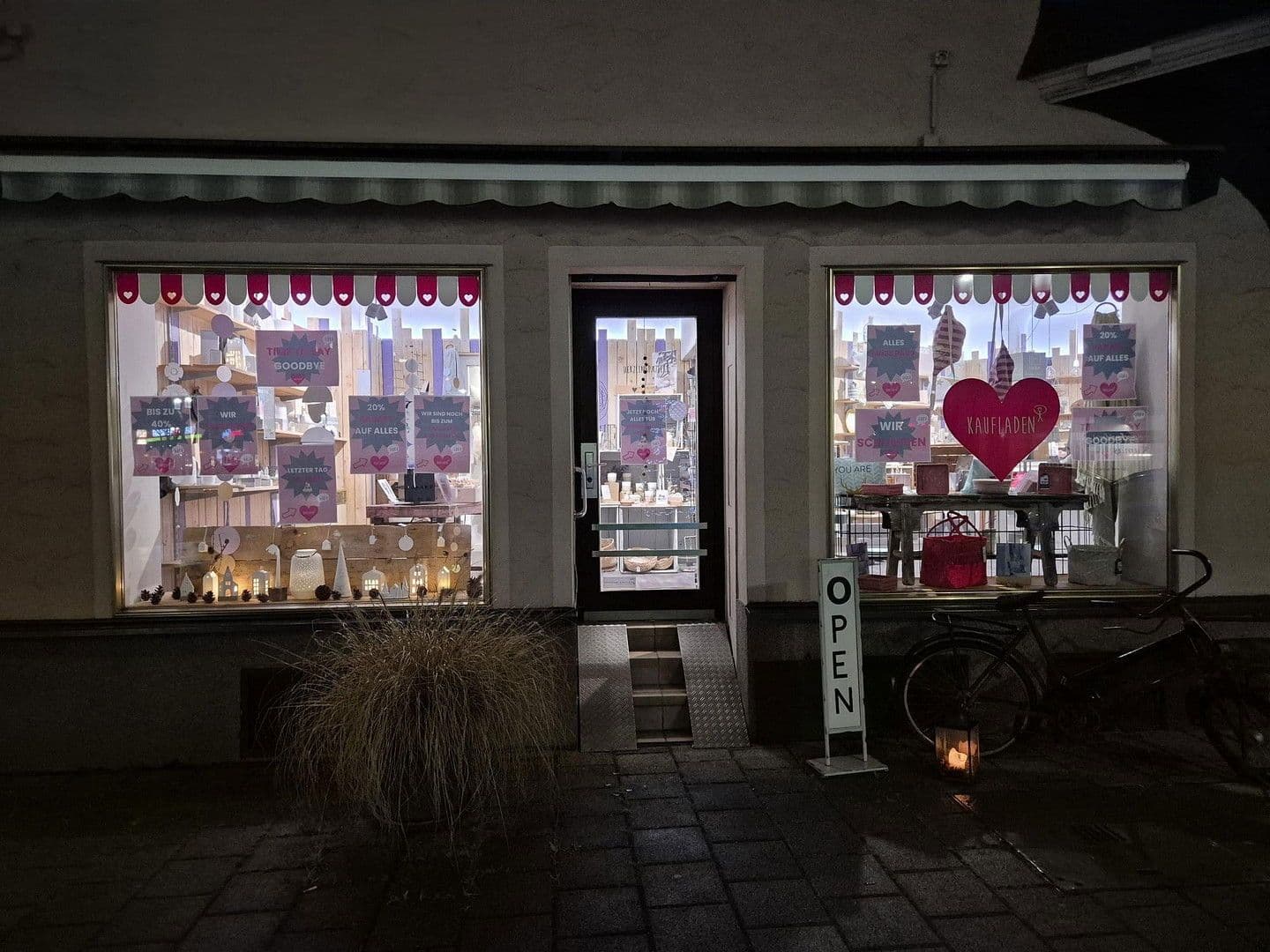 Pronájem nebytového prostoru 35 m², Staigerstr. 21, Stuttgart, Bádensko-Württembersko Pronájem nebytového prostoru 35 m², Staigerstr. 21, Stuttgart, Bádensko-Württembersko