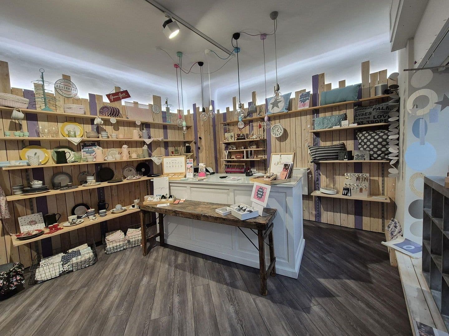 Pronájem nebytového prostoru 35 m², Staigerstr. 21, Stuttgart, Bádensko-Württembersko Pronájem nebytového prostoru 35 m², Staigerstr. 21, Stuttgart, Bádensko-Württembersko