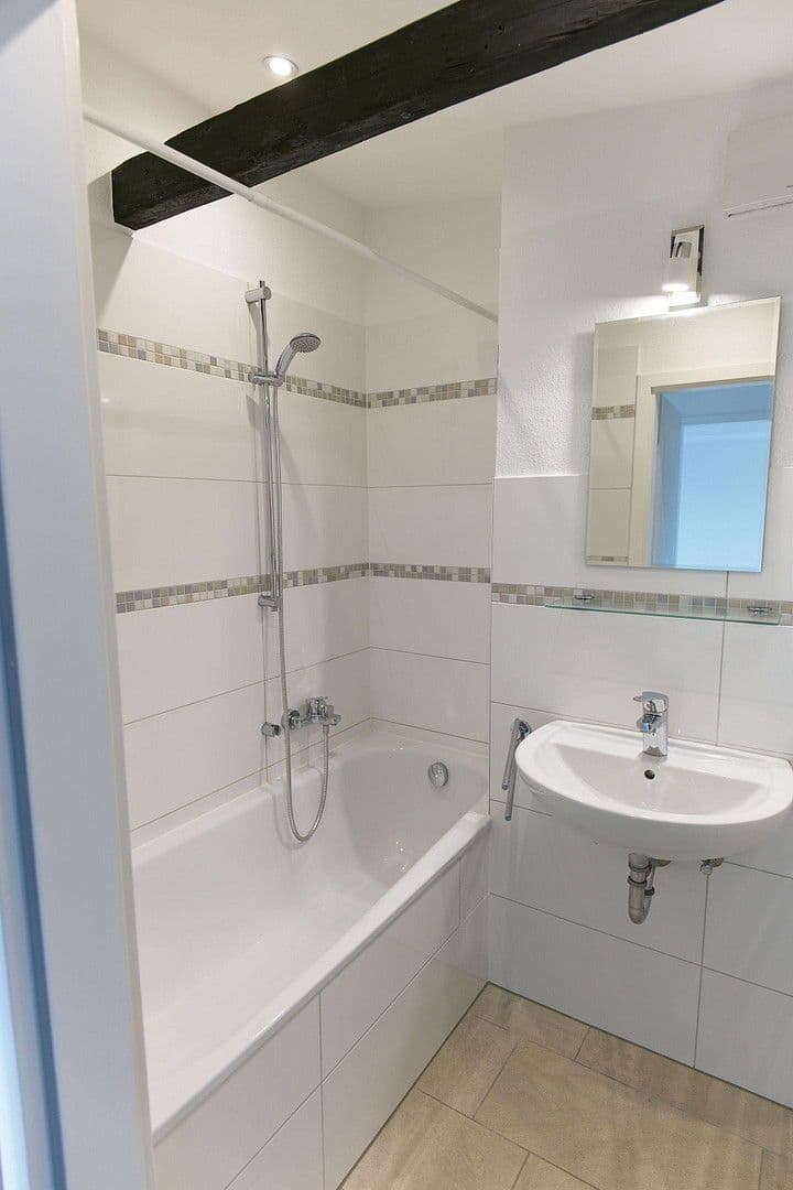 Pronájem bytu 3+1 70 m², Kiel, Šlesvicko-Holštýnsko Pronájem bytu 3+1 70 m², Kiel, Šlesvicko-Holštýnsko