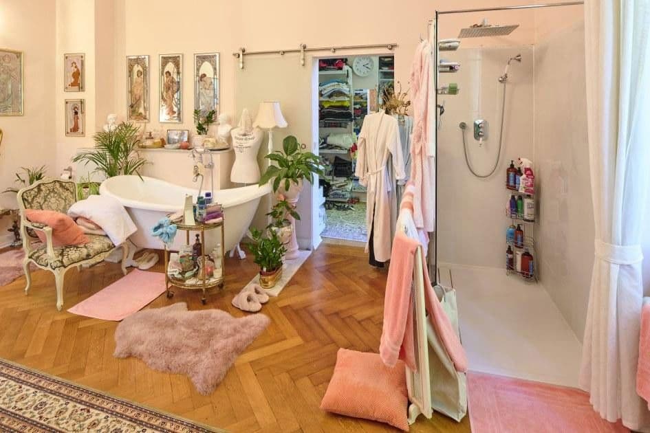 Prodej domu 899 m², pozemek 9.275 m², Hardtstr. 35, Radevormwald, Severní Porýní-Vestfálsko Prodej domu 899 m², pozemek 9.275 m², Hardtstr. 35, Radevormwald, Severní Porýní-Vestfálsko