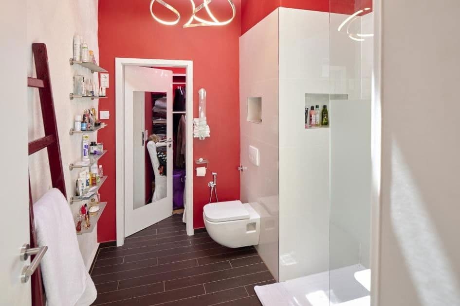 Prodej domu 899 m², pozemek 9.275 m², Hardtstr. 35, Radevormwald, Severní Porýní-Vestfálsko Prodej domu 899 m², pozemek 9.275 m², Hardtstr. 35, Radevormwald, Severní Porýní-Vestfálsko