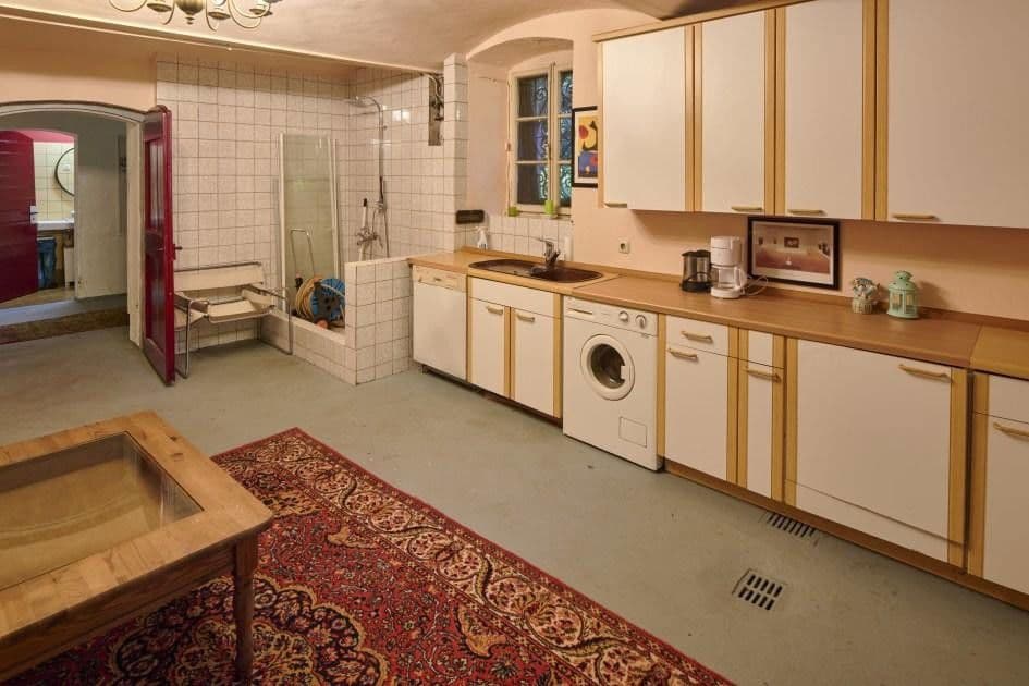 Prodej domu 899 m², pozemek 9.275 m², Hardtstr. 35, Radevormwald, Severní Porýní-Vestfálsko Prodej domu 899 m², pozemek 9.275 m², Hardtstr. 35, Radevormwald, Severní Porýní-Vestfálsko