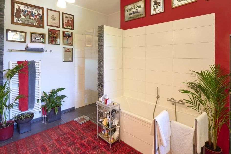 Prodej domu 899 m², pozemek 9.275 m², Hardtstr. 35, Radevormwald, Severní Porýní-Vestfálsko Prodej domu 899 m², pozemek 9.275 m², Hardtstr. 35, Radevormwald, Severní Porýní-Vestfálsko