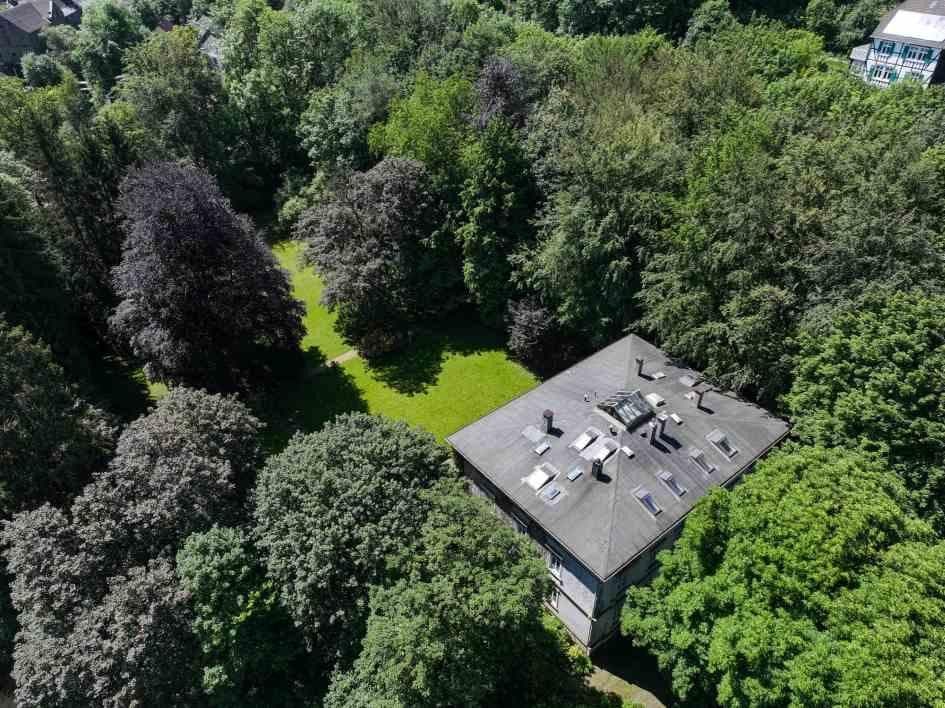 Prodej domu 899 m², pozemek 9.275 m², Hardtstr. 35, Radevormwald, Severní Porýní-Vestfálsko Prodej domu 899 m², pozemek 9.275 m², Hardtstr. 35, Radevormwald, Severní Porýní-Vestfálsko