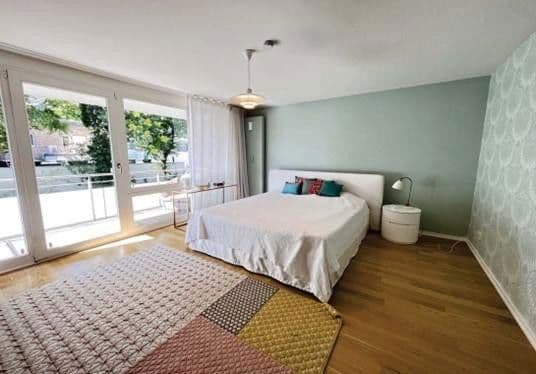 Pronájem bytu 5+1 178 m², Düsseldorf, Severní Porýní-Vestfálsko Pronájem bytu 5+1 178 m², Düsseldorf, Severní Porýní-Vestfálsko