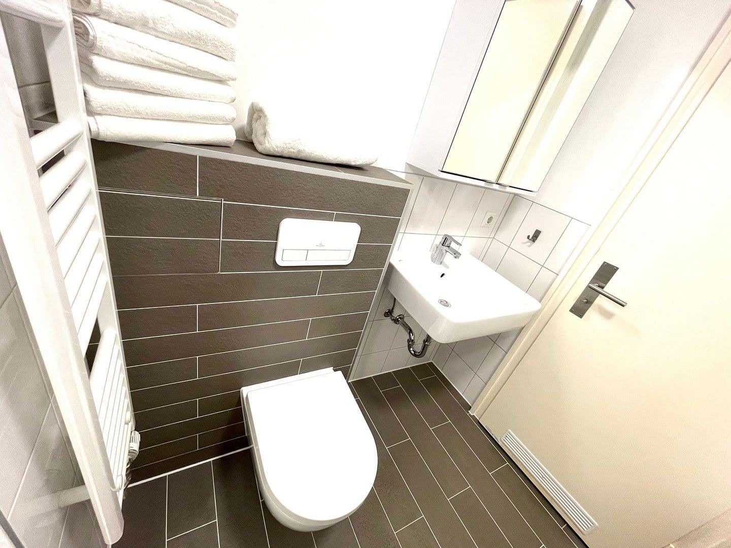 Pronájem bytu 3+1 93 m², Jahnring, Hamburg, Hamburg Pronájem bytu 3+1 93 m², Jahnring, Hamburg, Hamburg