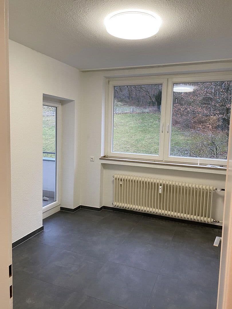 Pronájem bytu 3+1 96 m², Virchowstrasse 17, Siegen, Severní Porýní-Vestfálsko Pronájem bytu 3+1 96 m², Virchowstrasse 17, Siegen, Severní Porýní-Vestfálsko