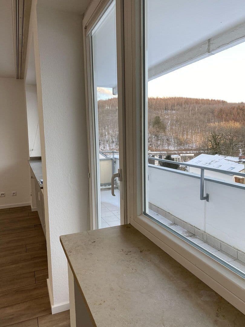 Pronájem bytu 3+1 96 m², Virchowstrasse 17, Siegen, Severní Porýní-Vestfálsko Pronájem bytu 3+1 96 m², Virchowstrasse 17, Siegen, Severní Porýní-Vestfálsko