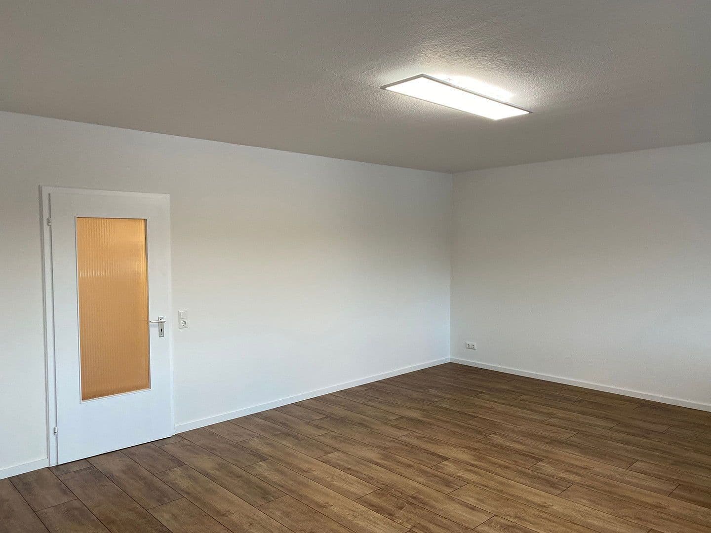 Pronájem bytu 3+1 96 m², Virchowstrasse 17, Siegen, Severní Porýní-Vestfálsko Pronájem bytu 3+1 96 m², Virchowstrasse 17, Siegen, Severní Porýní-Vestfálsko