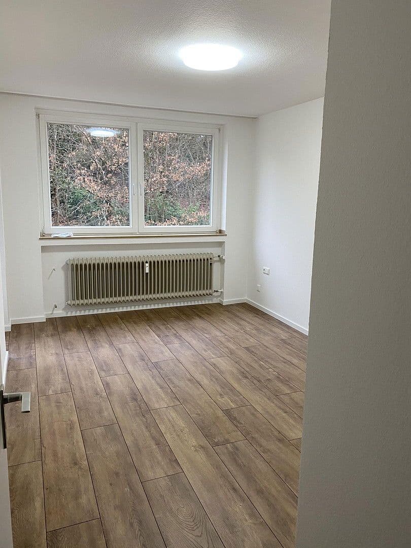 Pronájem bytu 3+1 96 m², Virchowstrasse 17, Siegen, Severní Porýní-Vestfálsko Pronájem bytu 3+1 96 m², Virchowstrasse 17, Siegen, Severní Porýní-Vestfálsko
