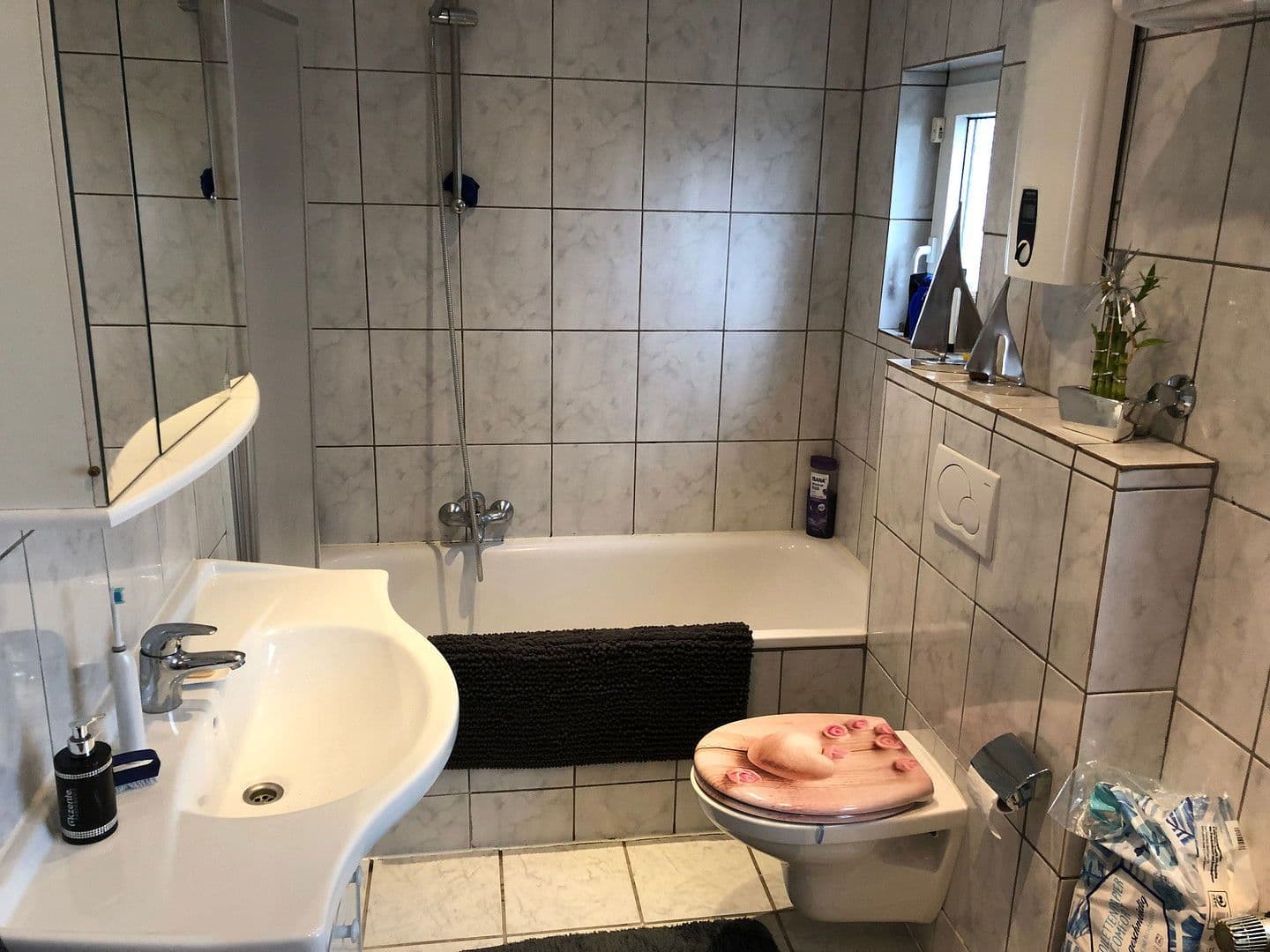 Pronájem bytu 3+1 83 m², Kapellenweg 8a, Engelskirchen, Severní Porýní-Vestfálsko Pronájem bytu 3+1 83 m², Kapellenweg 8a, Engelskirchen, Severní Porýní-Vestfálsko