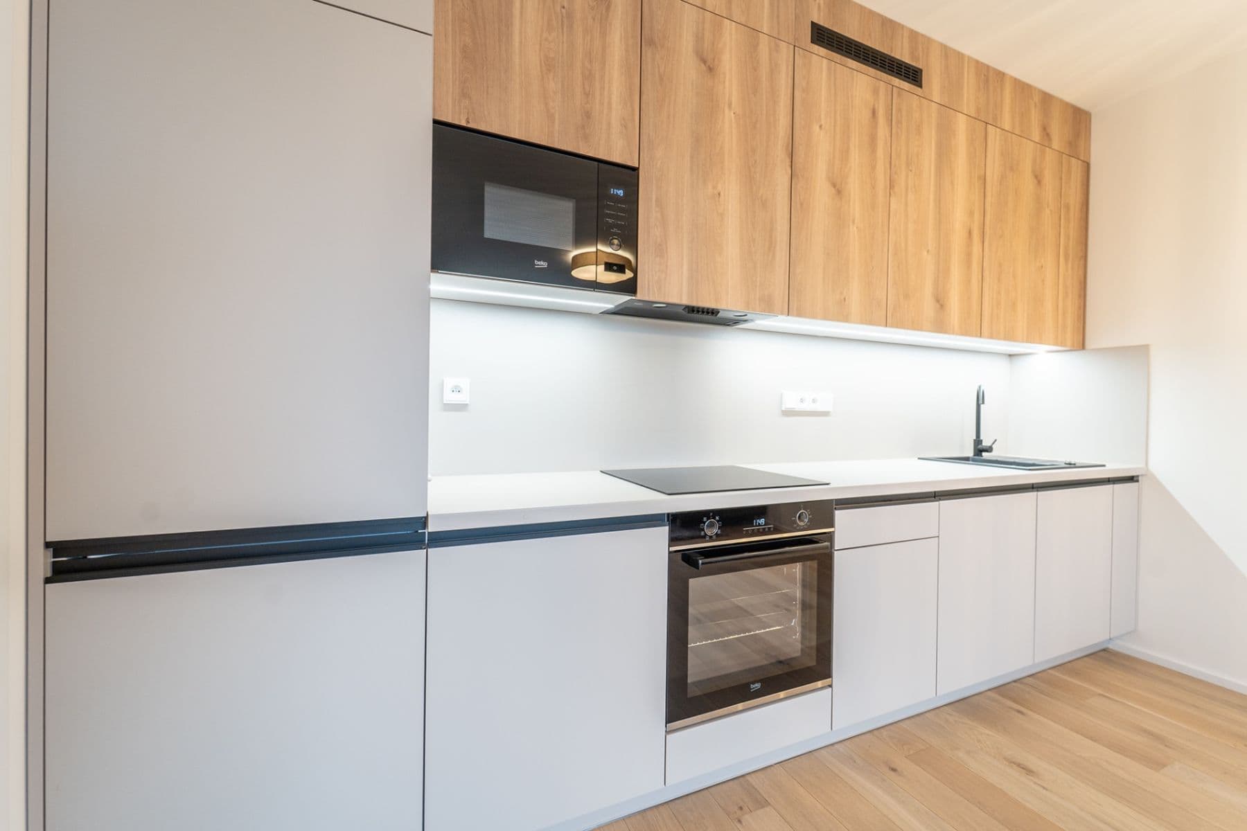 Pronájem bytu 2+kk 53 m², Československého exilu, Praha, Praha Pronájem bytu 2+kk 53 m², Československého exilu, Praha, Praha