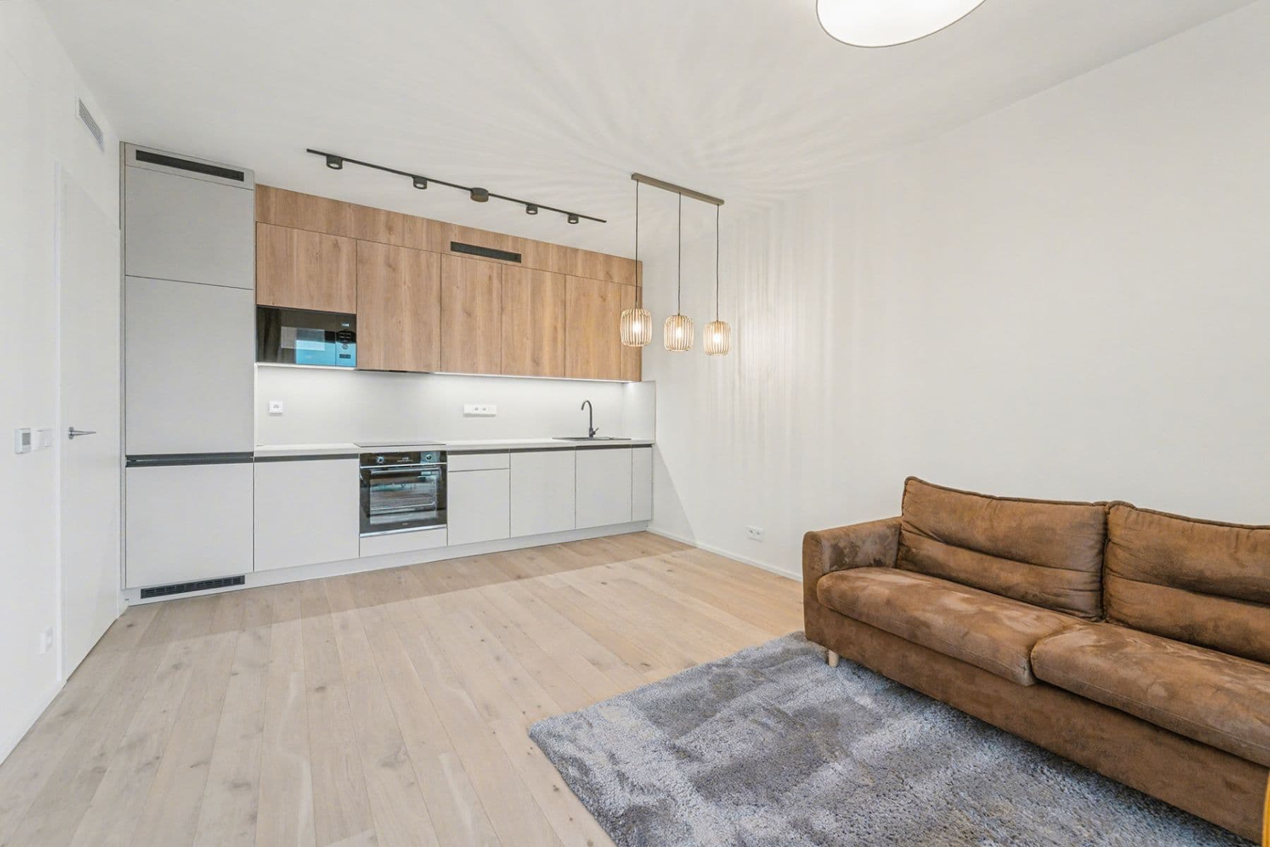 Pronájem bytu 2+kk 53 m², Československého exilu, Praha, Praha Pronájem bytu 2+kk 53 m², Československého exilu, Praha, Praha
