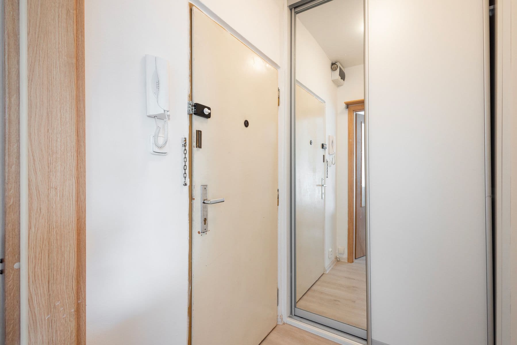 Prodej bytu 1+kk 27 m², Hurbanova, Praha, Praha Prodej bytu 1+kk 27 m², Hurbanova, Praha, Praha