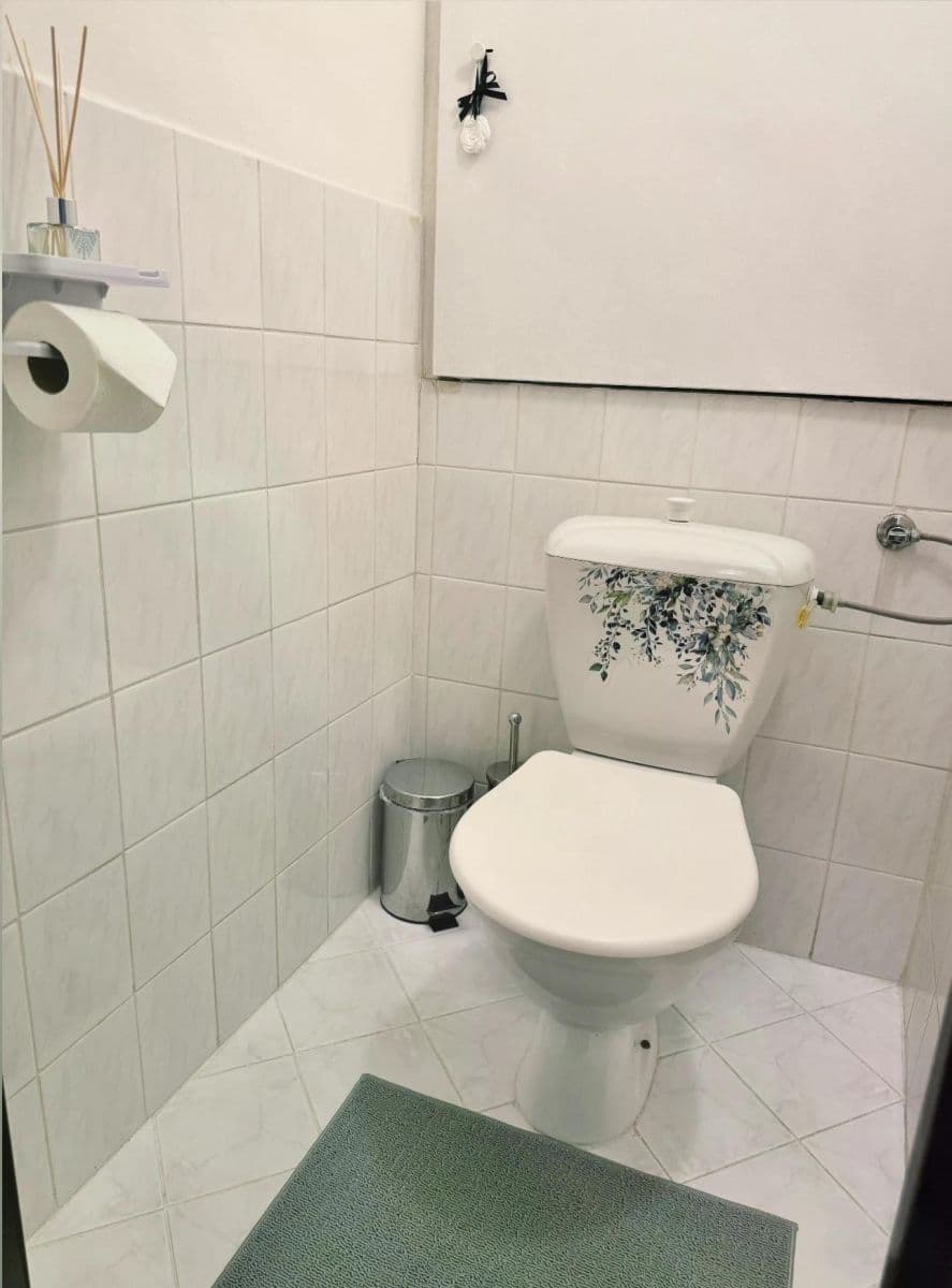 Pronájem bytu 47 m², Bouřilova, Praha, Praha Pronájem bytu 47 m², Bouřilova, Praha, Praha