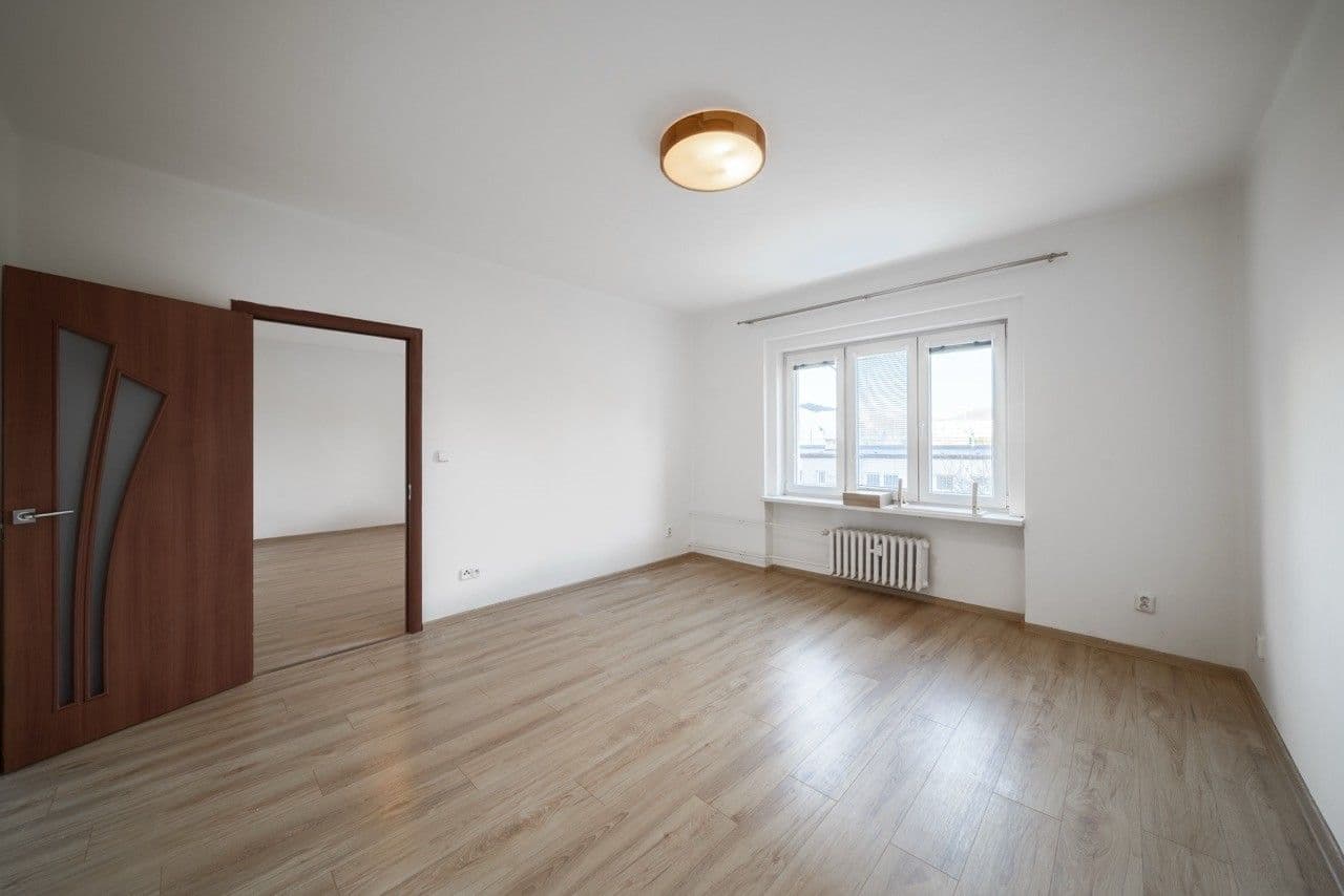 Pronájem bytu 3+1 70 m², U Stadiónu, Ústí nad Labem, Ústecký kraj Pronájem bytu 3+1 70 m², U Stadiónu, Ústí nad Labem, Ústecký kraj