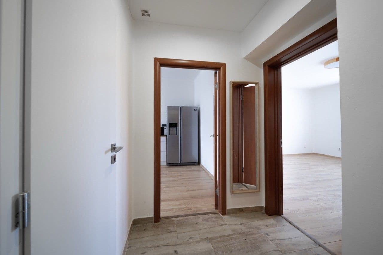 Pronájem bytu 3+1 70 m², U Stadiónu, Ústí nad Labem, Ústecký kraj Pronájem bytu 3+1 70 m², U Stadiónu, Ústí nad Labem, Ústecký kraj