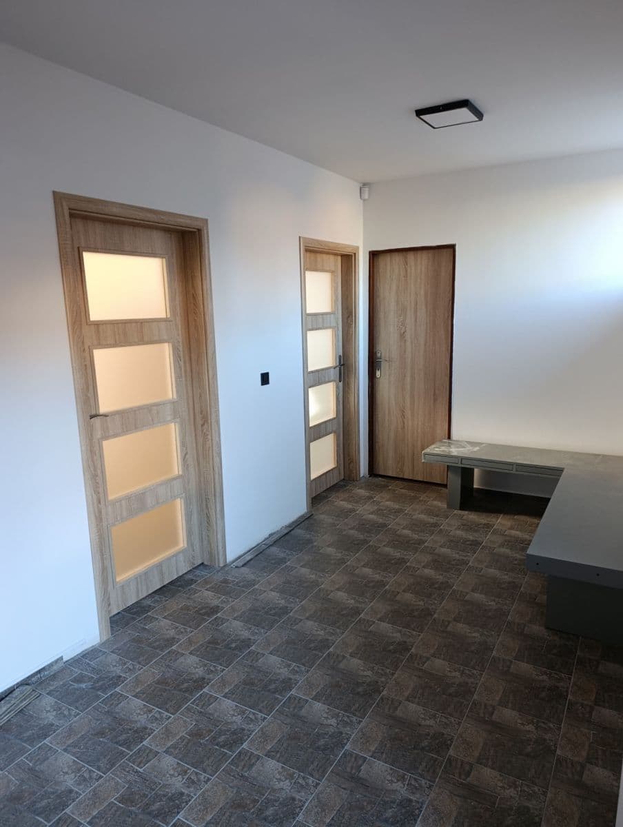 Pronájem bytu 4+1 120 m², Plchov, Středočeský kraj Pronájem bytu 4+1 120 m², Plchov, Středočeský kraj