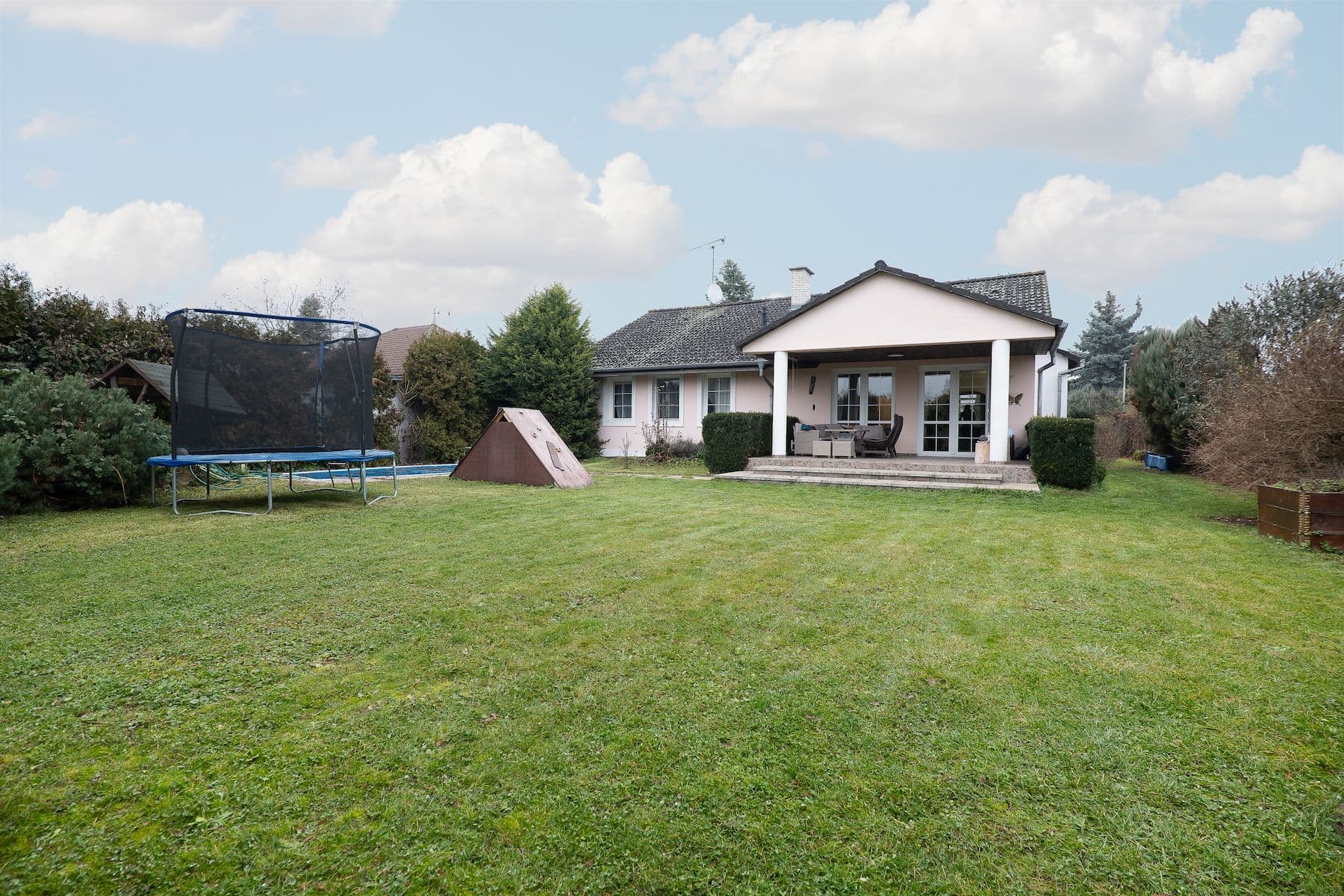 Prodej domu 150 m², pozemek 934 m², Zahradní, Vědomice, Ústecký kraj Prodej domu 150 m², pozemek 934 m², Zahradní, Vědomice, Ústecký kraj