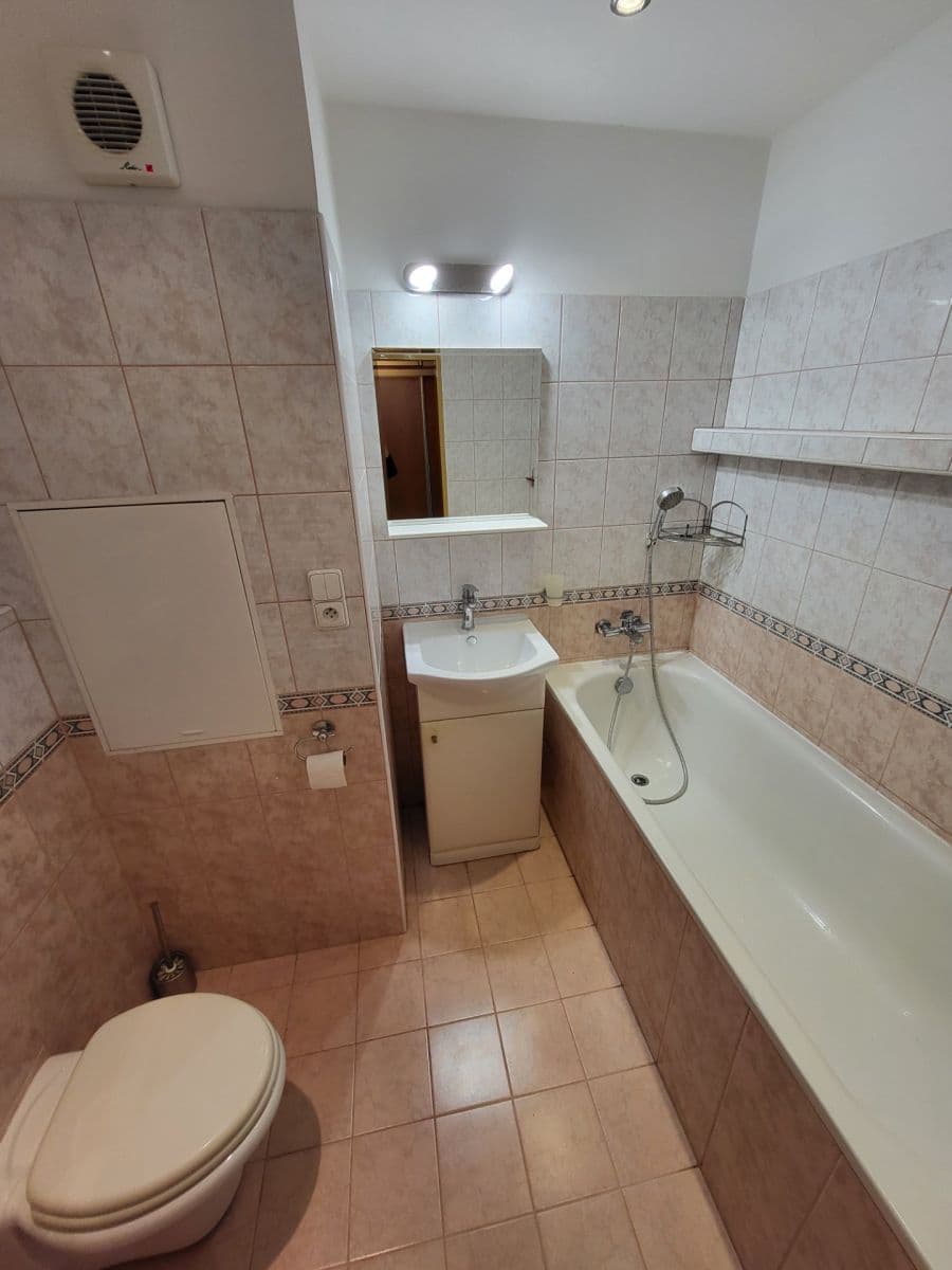 Pronájem bytu 2+kk 43 m², Radimovická, Praha, Praha Pronájem bytu 2+kk 43 m², Radimovická, Praha, Praha