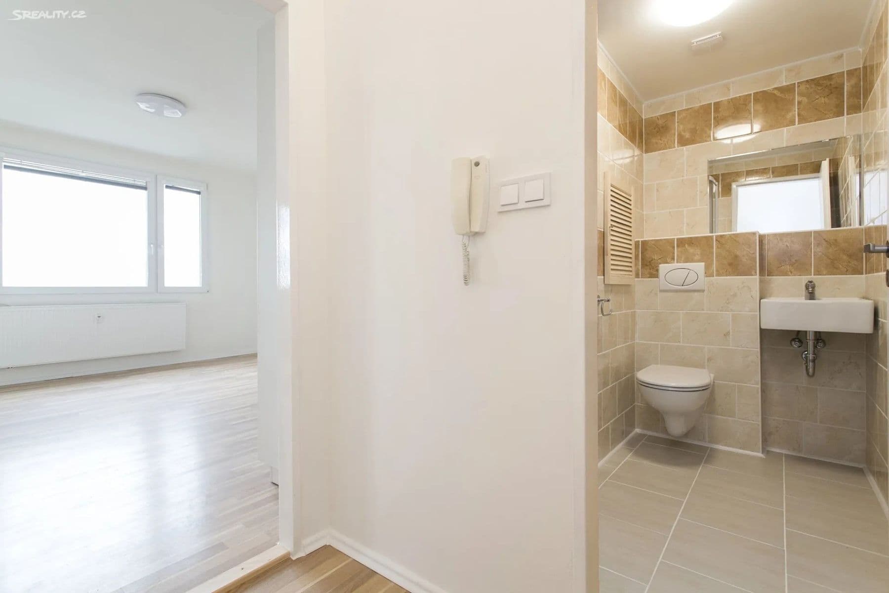 Pronájem bytu 2+kk 40 m², Rabyňská, Praha, Praha Pronájem bytu 2+kk 40 m², Rabyňská, Praha, Praha