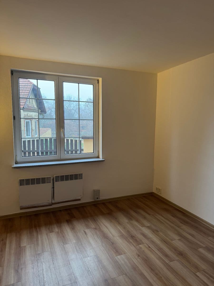 Pronájem bytu 2+1 65 m², Sichrovského, Praha, Praha Pronájem bytu 2+1 65 m², Sichrovského, Praha, Praha
