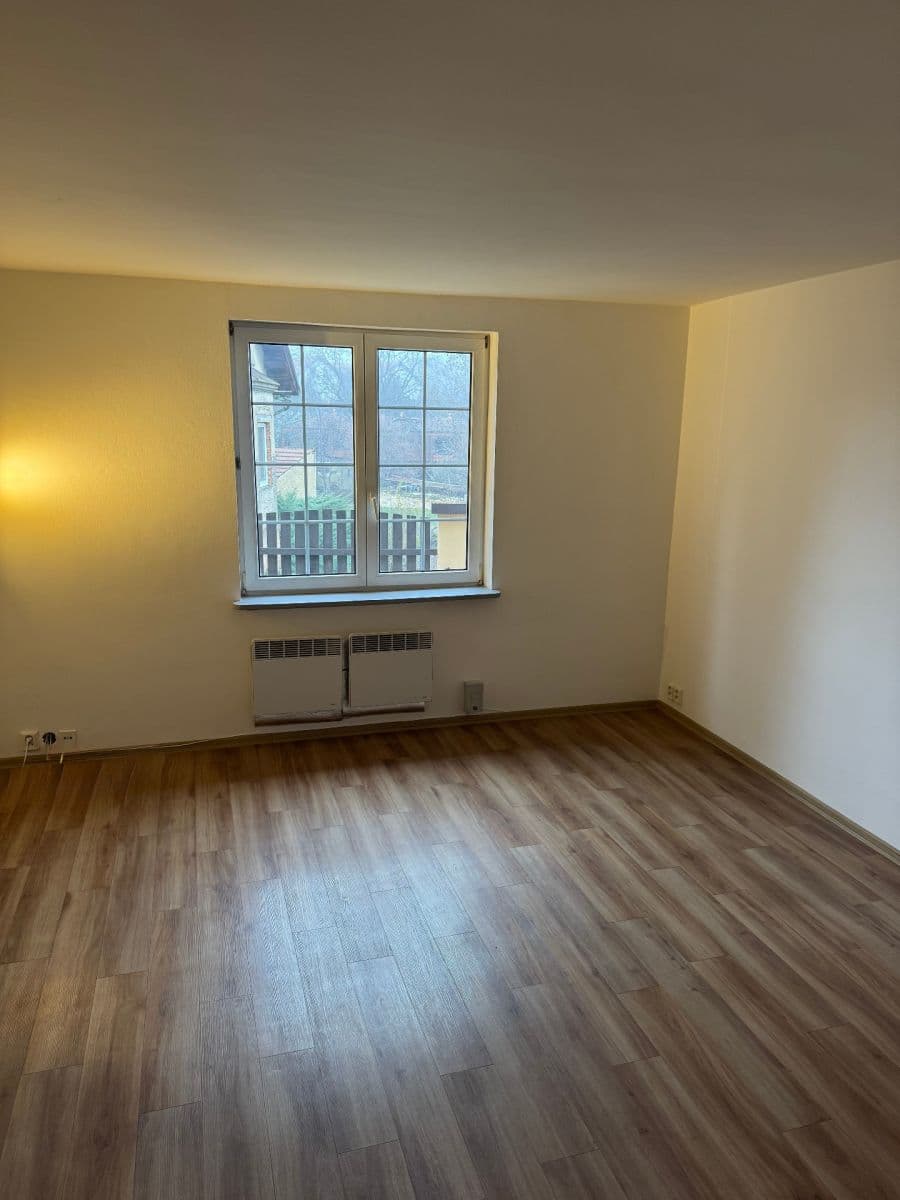 Pronájem bytu 2+1 65 m², Sichrovského, Praha, Praha Pronájem bytu 2+1 65 m², Sichrovského, Praha, Praha