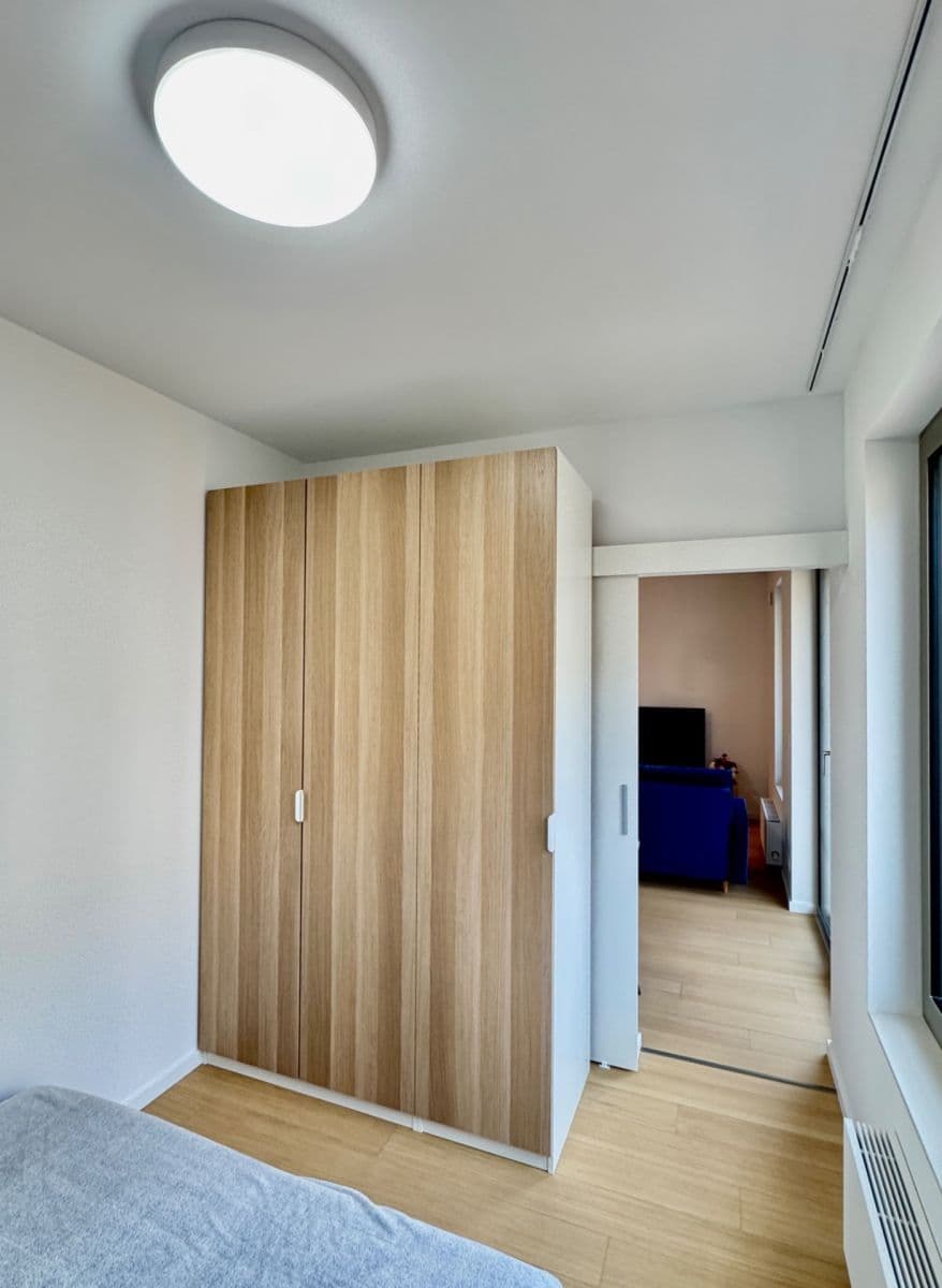 Pronájem bytu 2+1 37 m², Račianska, Nové Mesto, Bratislavský kraj Pronájem bytu 2+1 37 m², Račianska, Nové Mesto, Bratislavský kraj