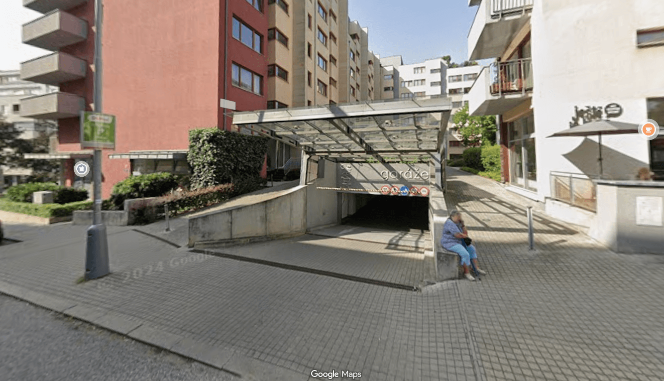 Pronájem garáže 14 m², Paříkova, Praha, Praha Pronájem garáže 14 m², Paříkova, Praha, Praha