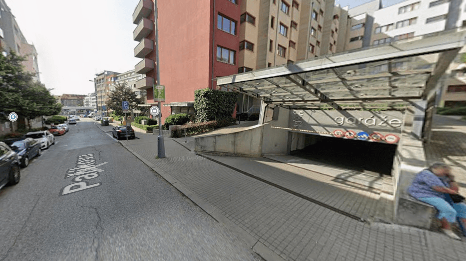 Pronájem garáže 14 m², Paříkova, Praha, Praha Pronájem garáže 14 m², Paříkova, Praha, Praha