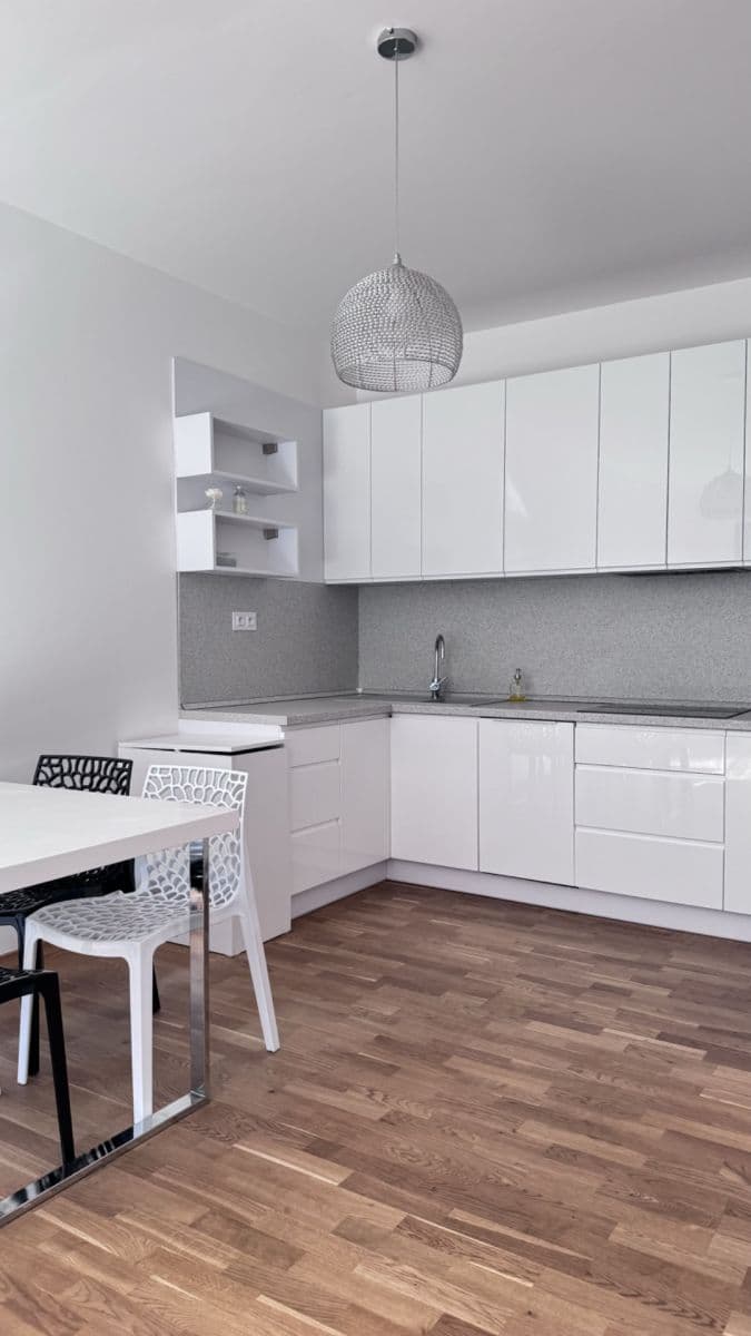 Pronájem bytu 3+1 64 m², Rudolfa Mocka, Karlova Ves, Bratislavský kraj Pronájem bytu 3+1 64 m², Rudolfa Mocka, Karlova Ves, Bratislavský kraj