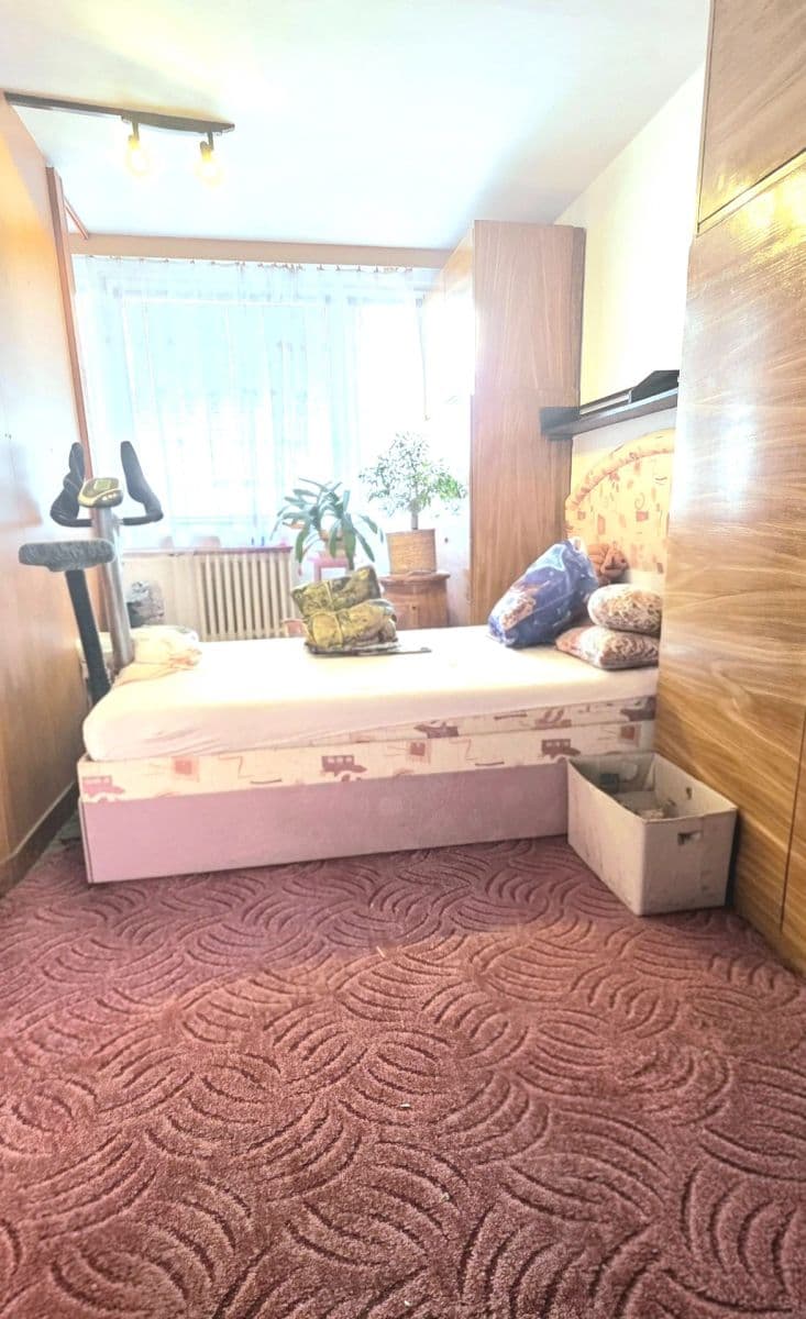 Pronájem bytu 2+1 43 m², Pod Homolkou, Beroun, Středočeský kraj Pronájem bytu 2+1 43 m², Pod Homolkou, Beroun, Středočeský kraj