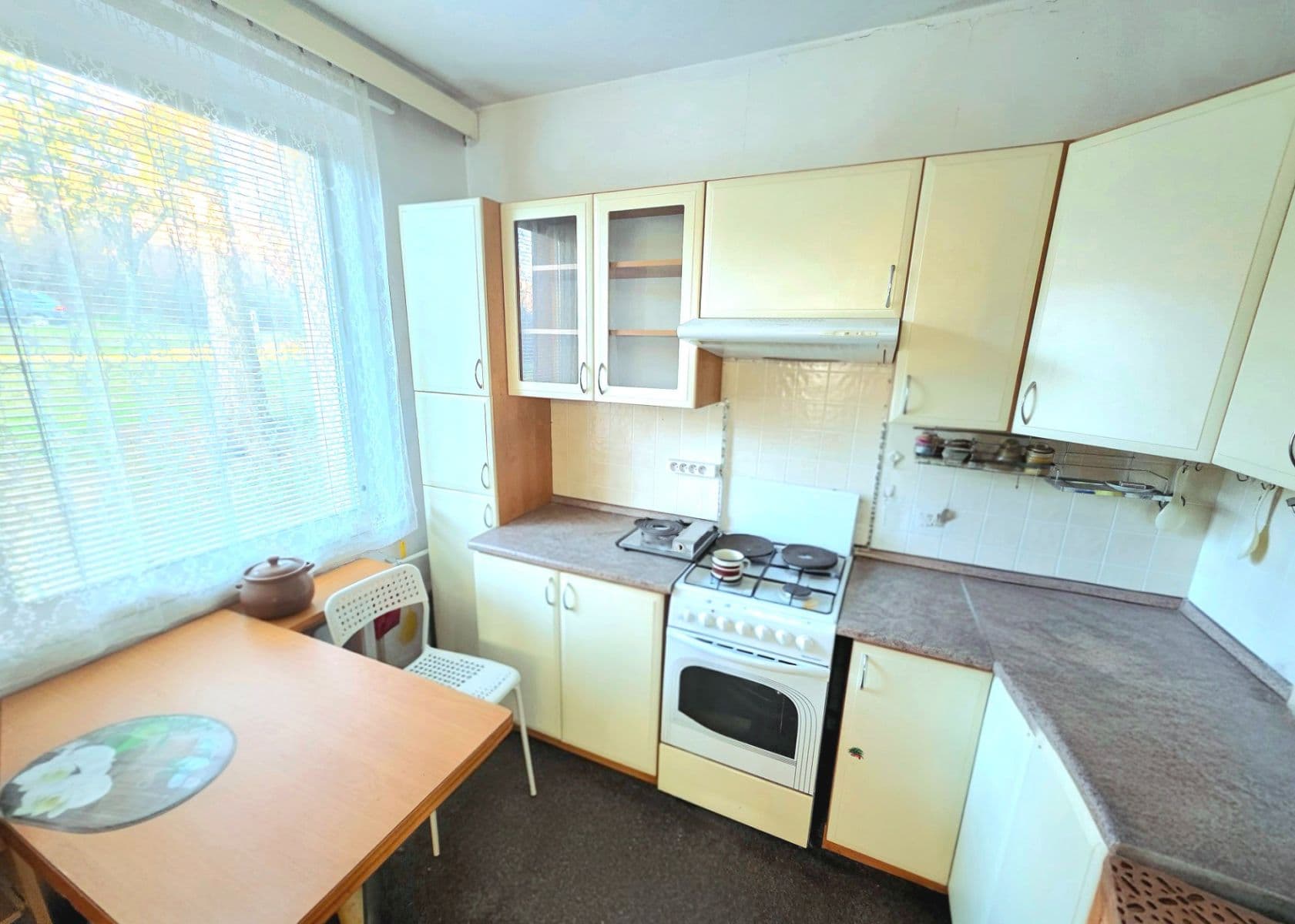 Pronájem bytu 2+1 43 m², Pod Homolkou, Beroun, Středočeský kraj Pronájem bytu 2+1 43 m², Pod Homolkou, Beroun, Středočeský kraj